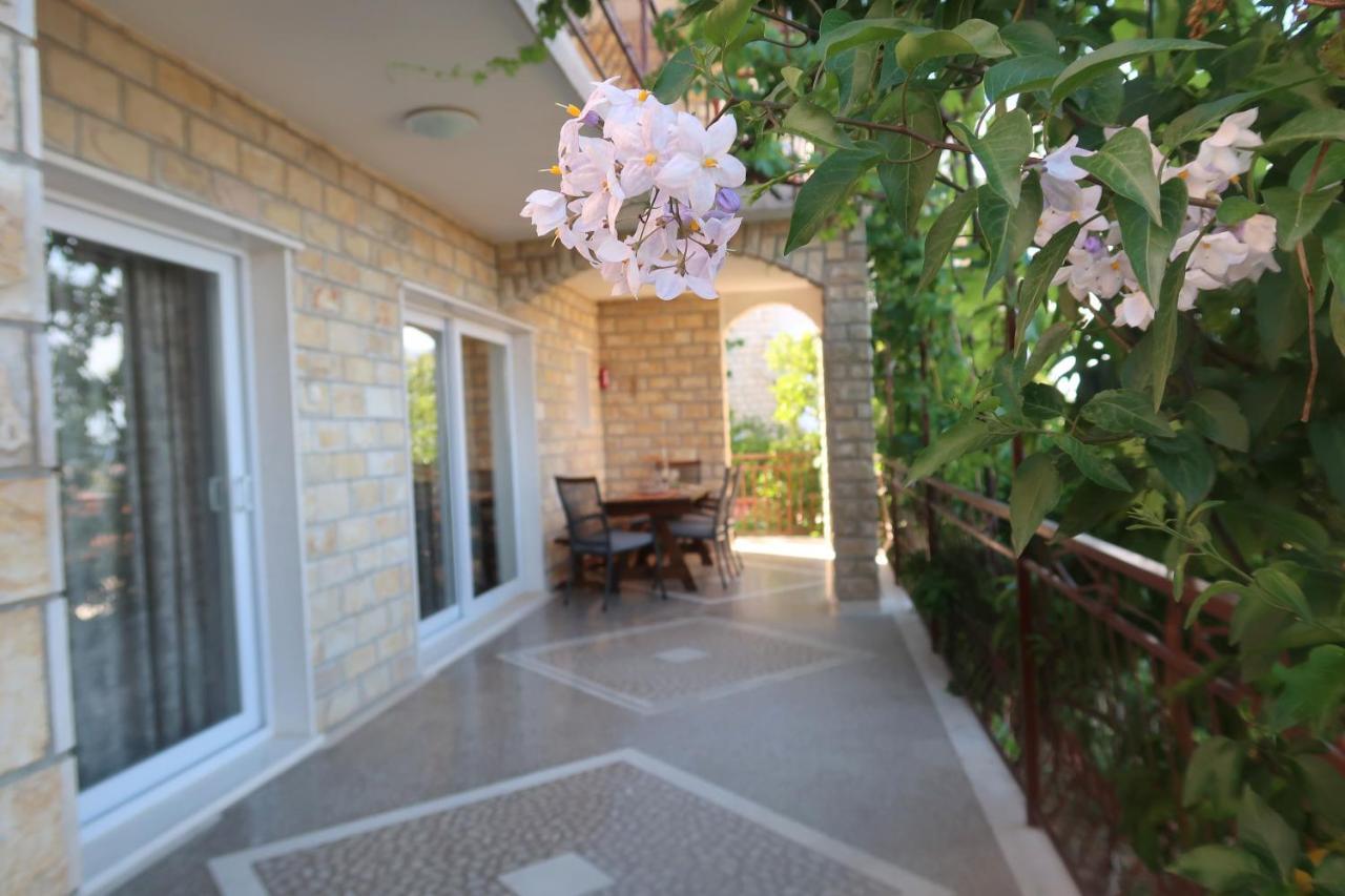 Cvita Apartments Trogir Exterior foto